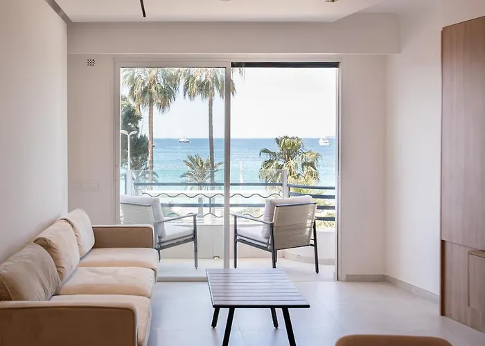 Superbe T3 Moderne Et Chic Croisette Cannes